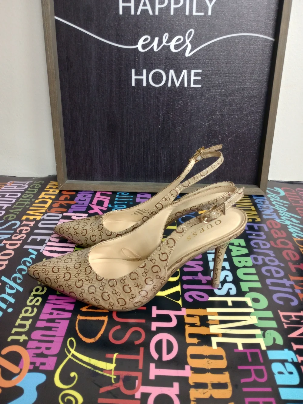 Phenomenal Patent Pointed-Toe GUESS Slingback Heels!.